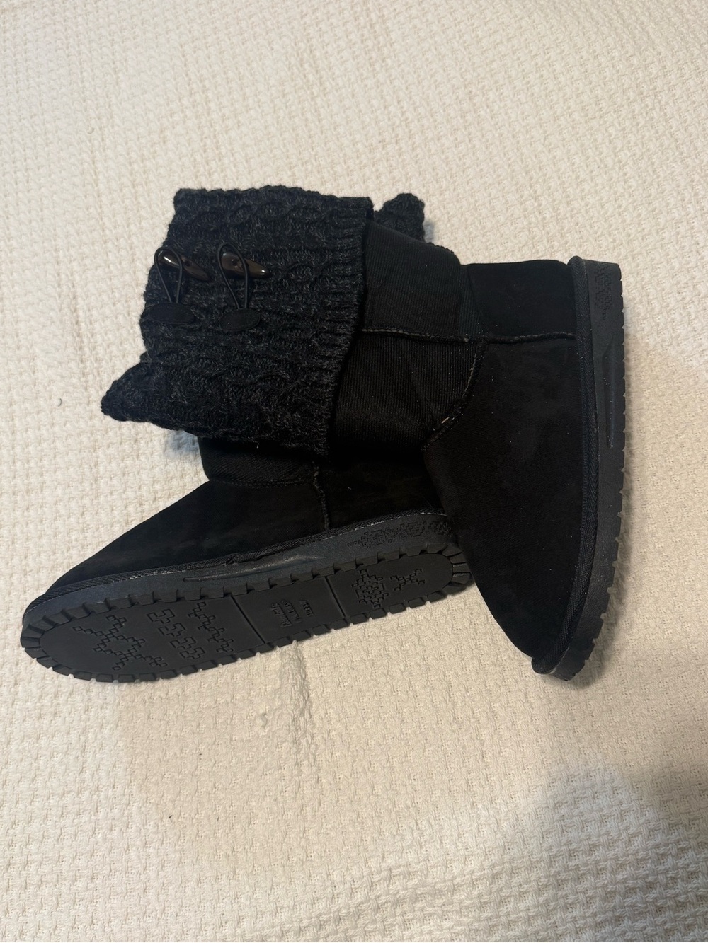 NWOT Muk Luks Black Knit-Cuff Winter Boots